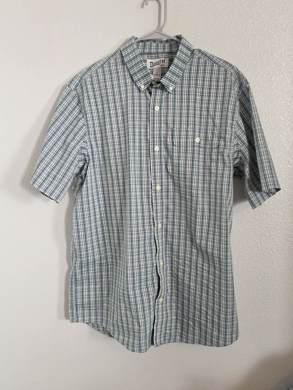 Duluth Trading Co Men's Blue and Green Plaid Short-Sleeve Button-Down Shirt